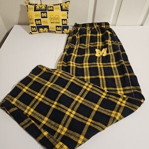 Plaid U Of M Pajamas with U Of M Collectable Pillow- Maze And Blue